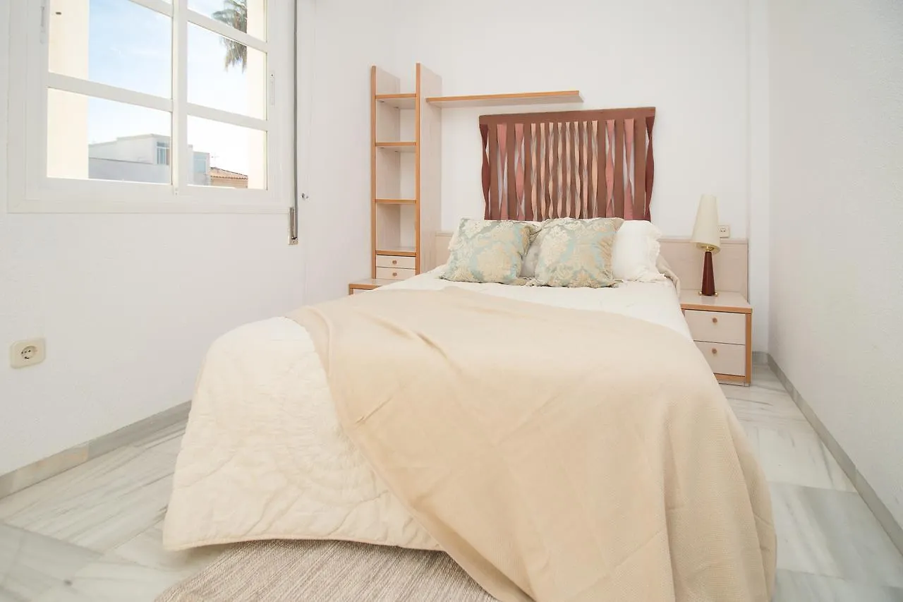 Feel At Home Malaga Apartment